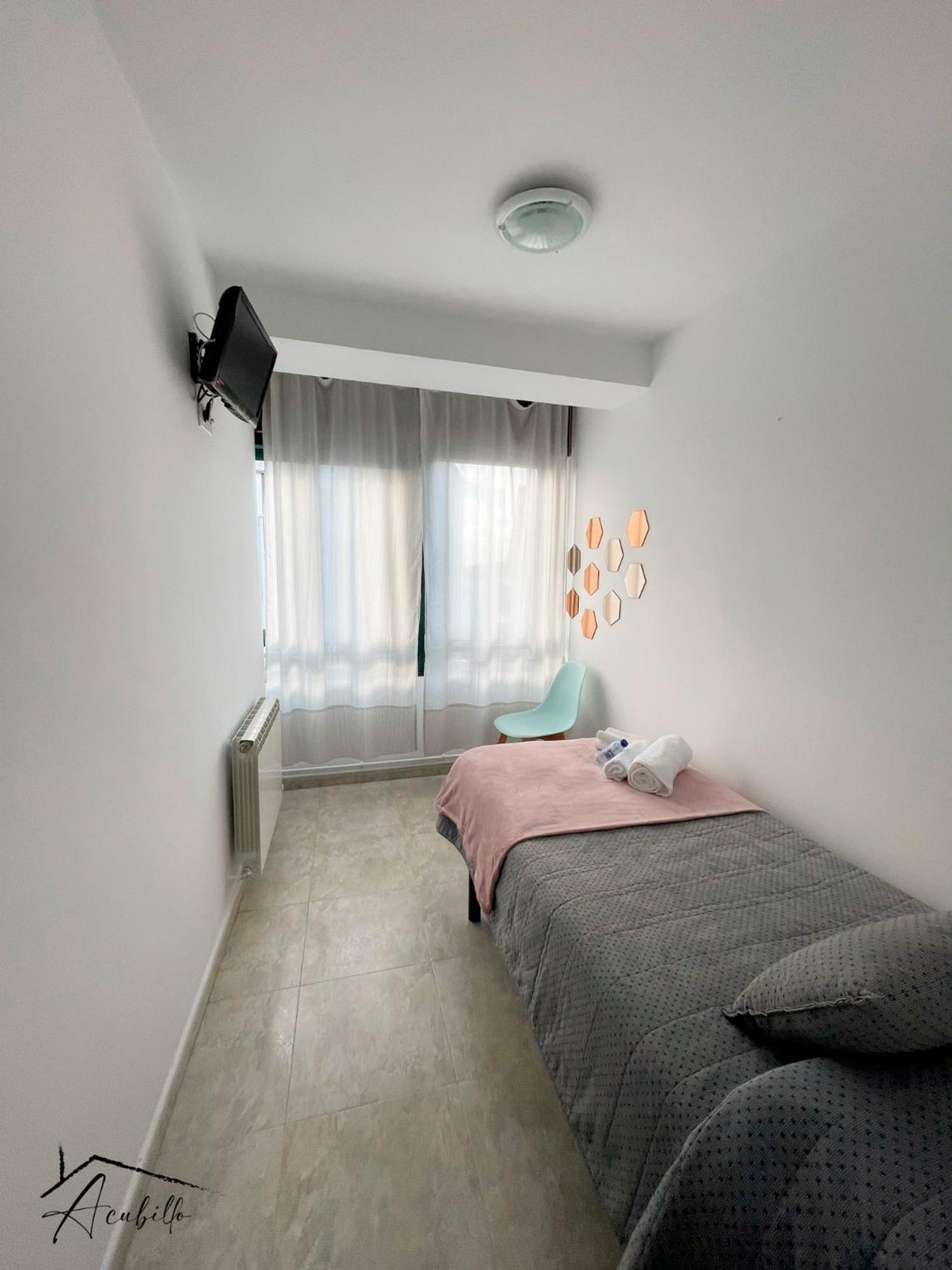 Acubillo Hotel ปาลัสเดเรย์ ภายนอก รูปภาพ
